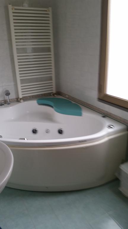 Albergo Margherita 끼안챠노테르메 외부 사진