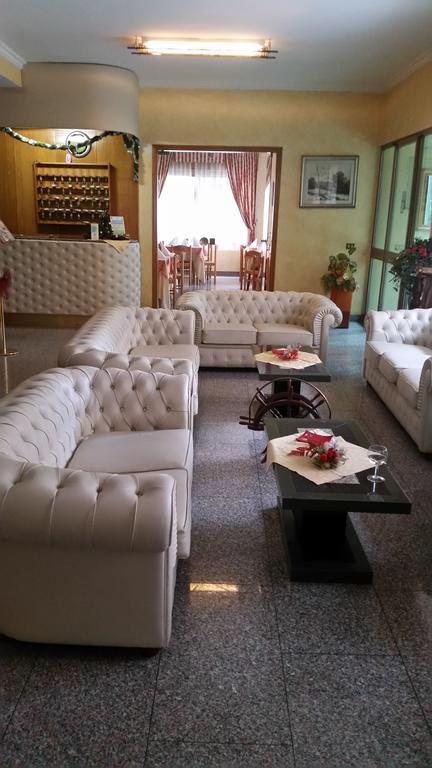 Albergo Margherita 끼안챠노테르메 외부 사진