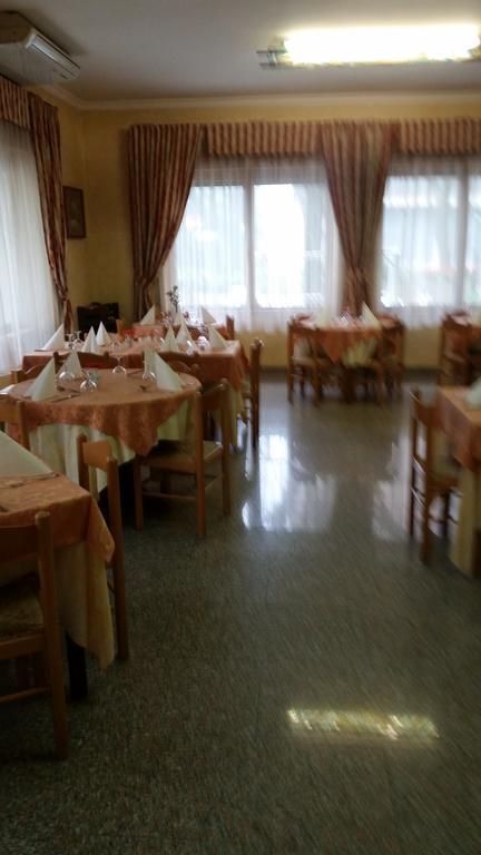 Albergo Margherita 끼안챠노테르메 외부 사진
