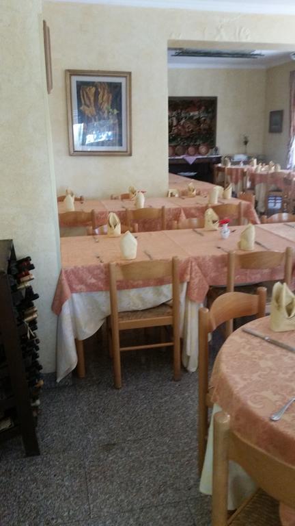 Albergo Margherita 끼안챠노테르메 외부 사진