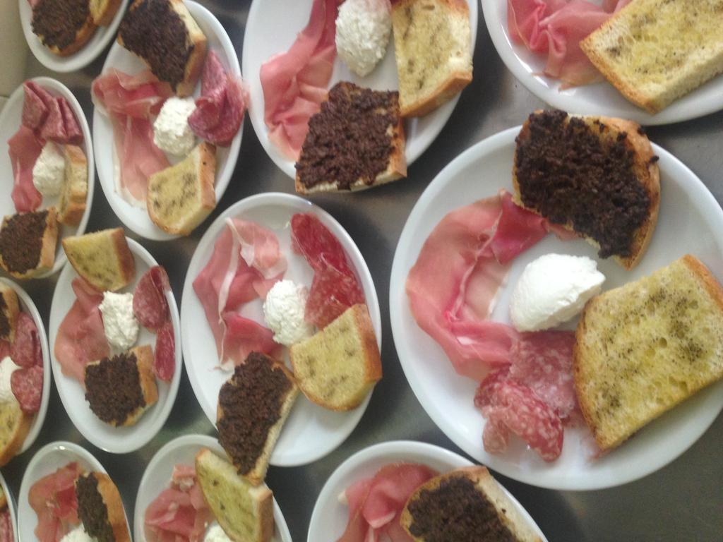 Albergo Margherita 끼안챠노테르메 외부 사진